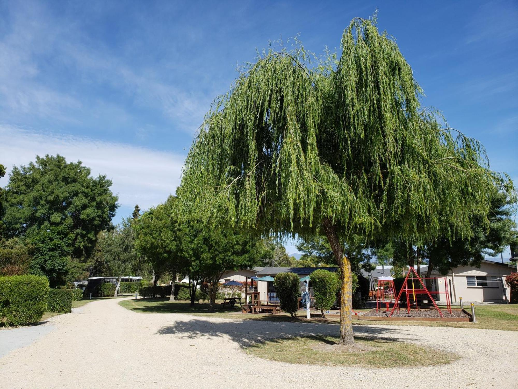 Отель Tasman Motor Camp Экстерьер фото